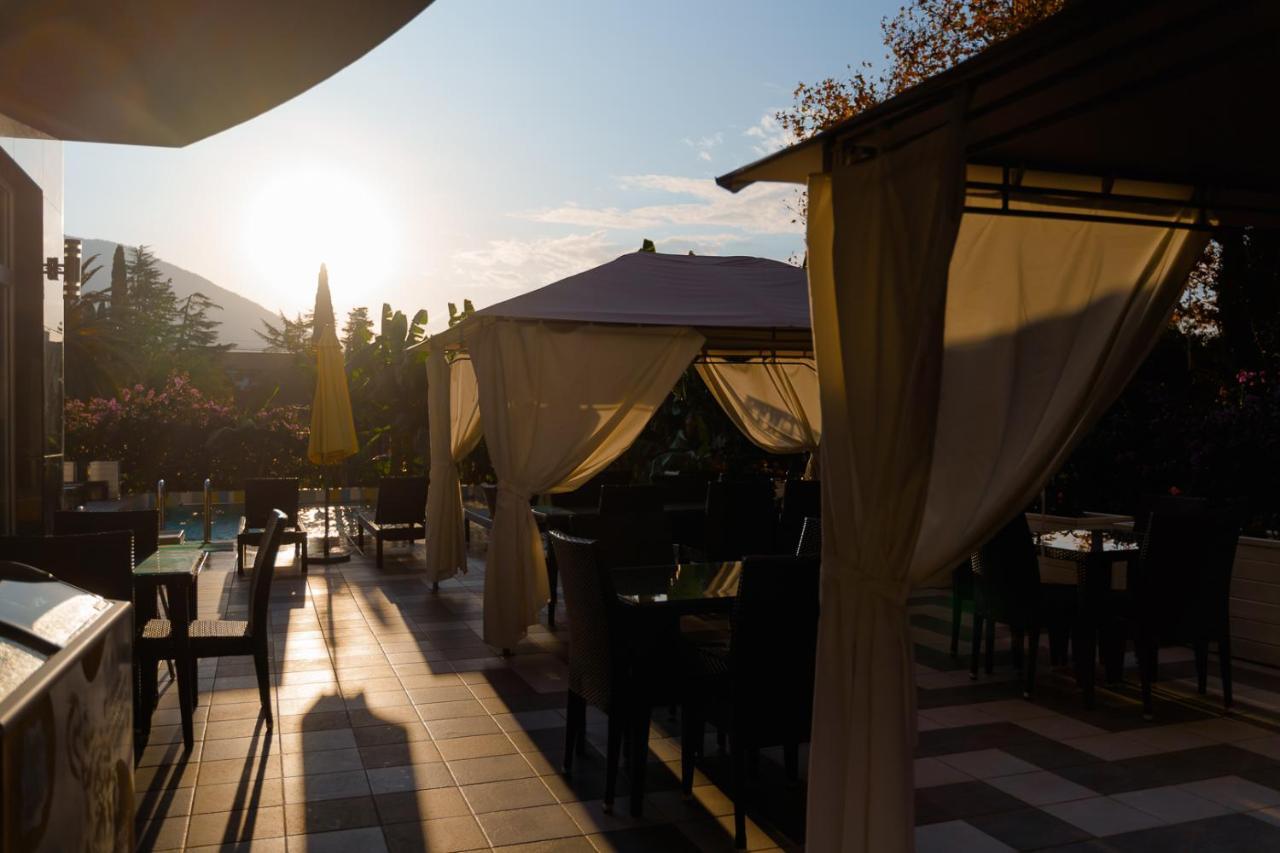 Sunrise Garden Hotel 3* Gagra Luaran gambar
